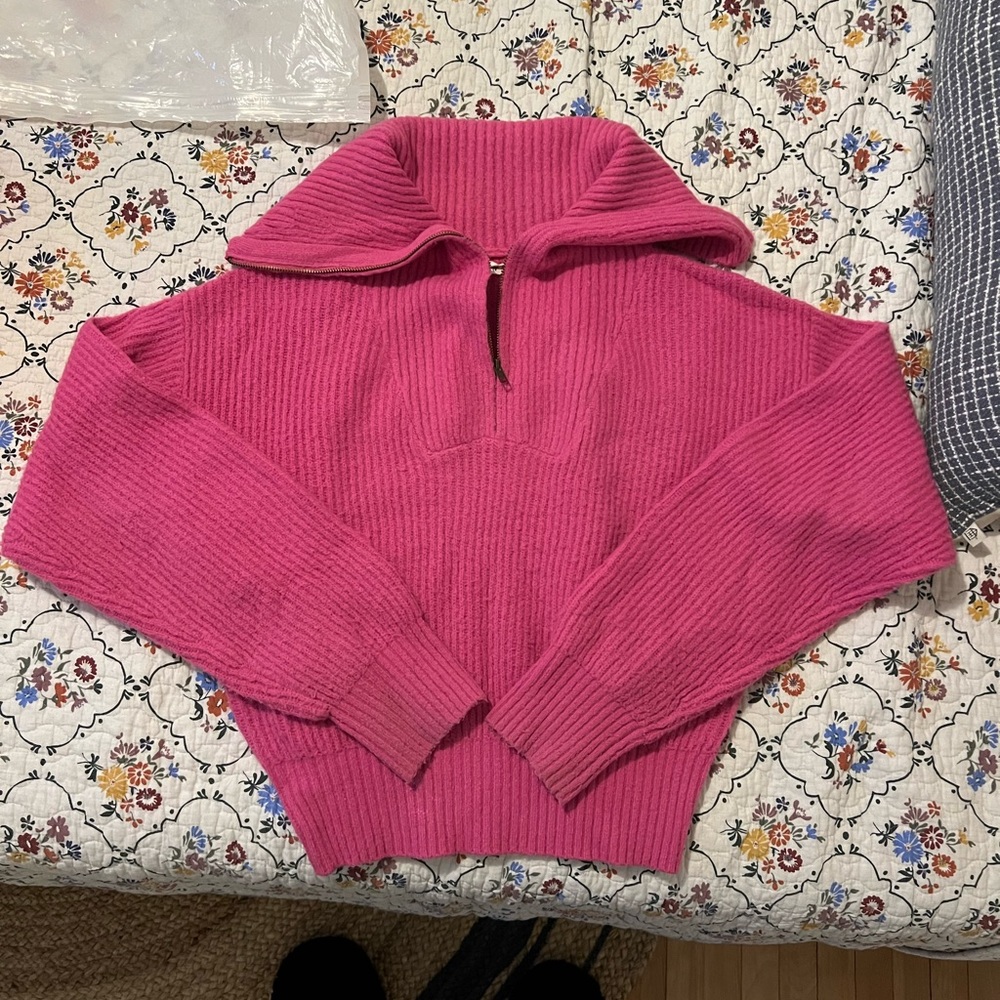 Boutique Brand Mock Neck Half Zip Ribbed Pink Sweater, Size Small